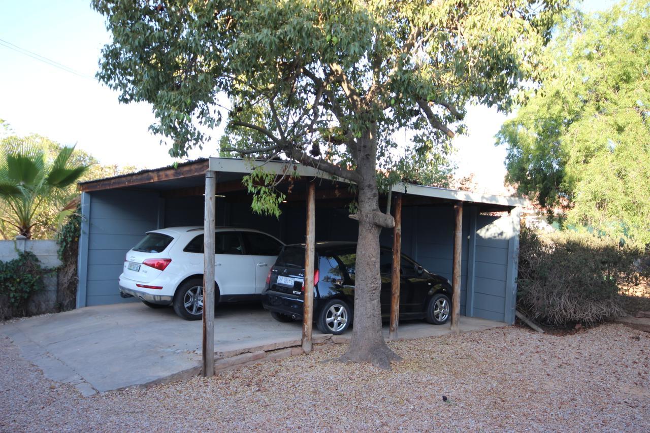 86 On Jubilee Oudtshoorn Exterior foto